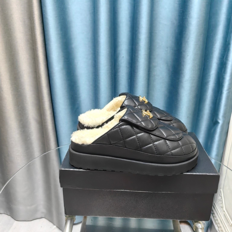 Ch*el slippers